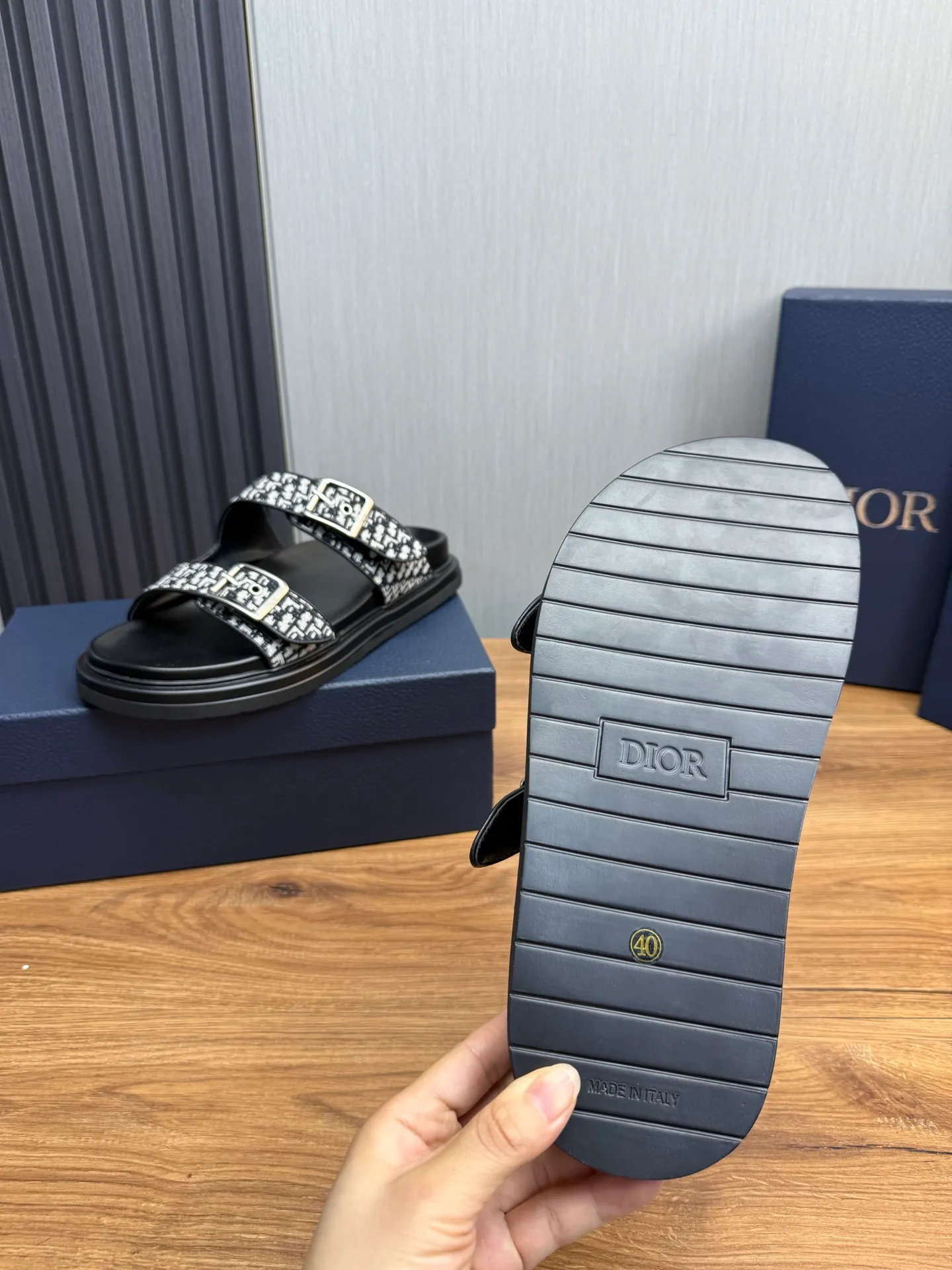 Men's shoes 💰300💰 Dior. Men's slippers 🩴Official website 1:1 production 38-45 yards 45 46 🉑️Customized original material shipped✅